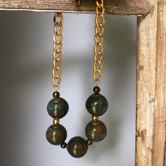 One of a kind chunky beaded necklace with matching earrings. - Picture 8 of 8